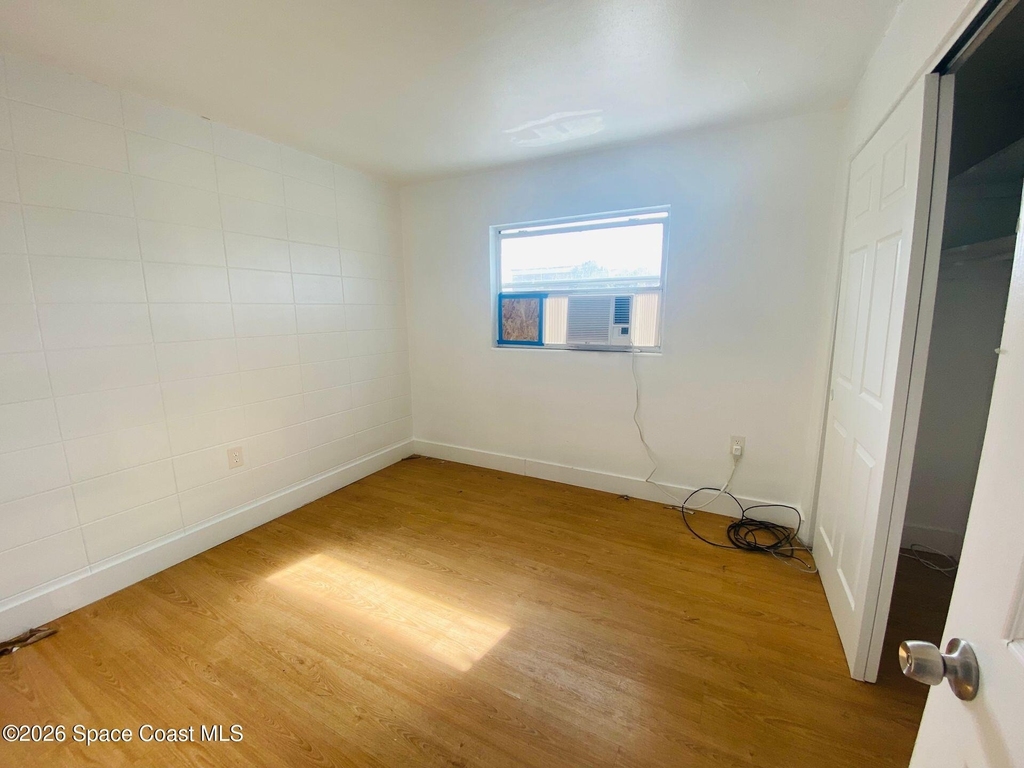 1341 W Point Drive W - Photo 10