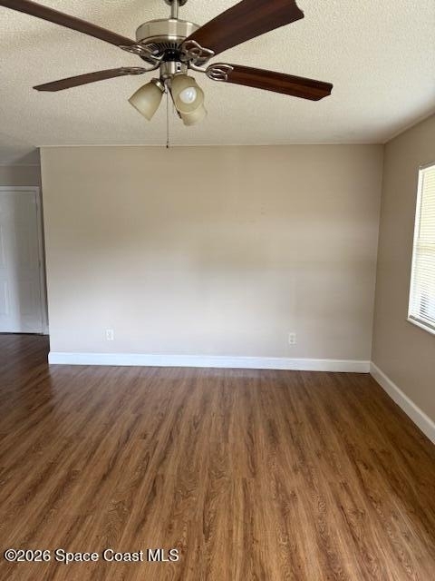 230 Robbins Avenue N - Photo 3
