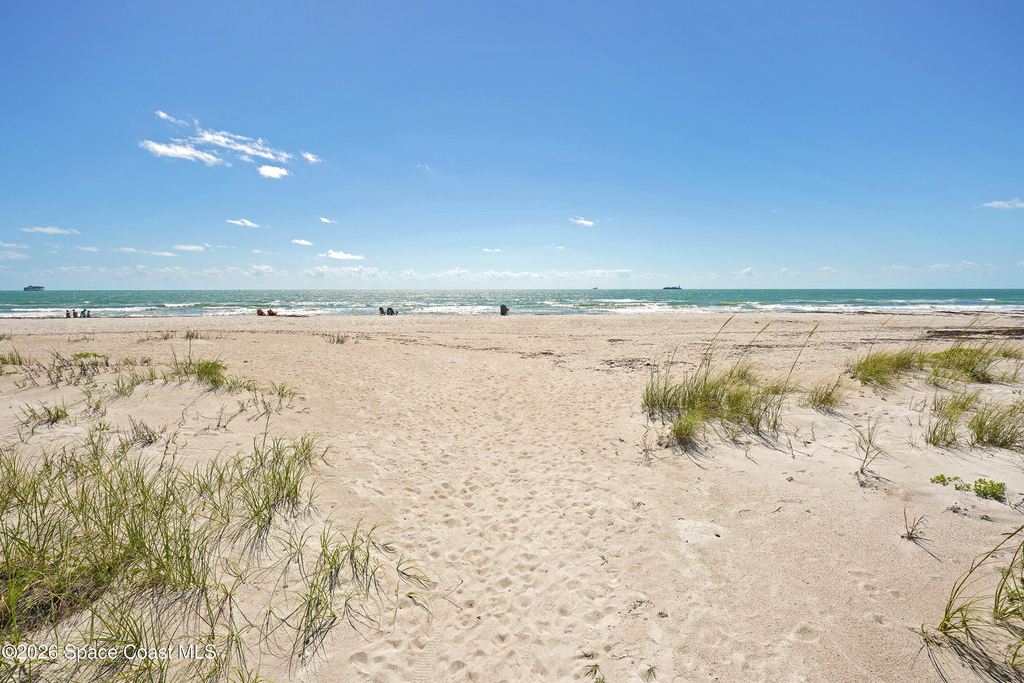 306 Beach Park Lane - Photo 1