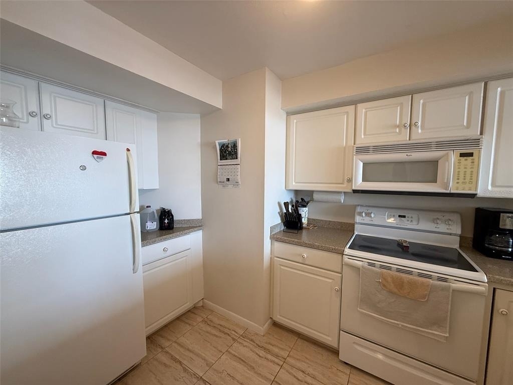 6279 Sun Boulevard - Photo 9