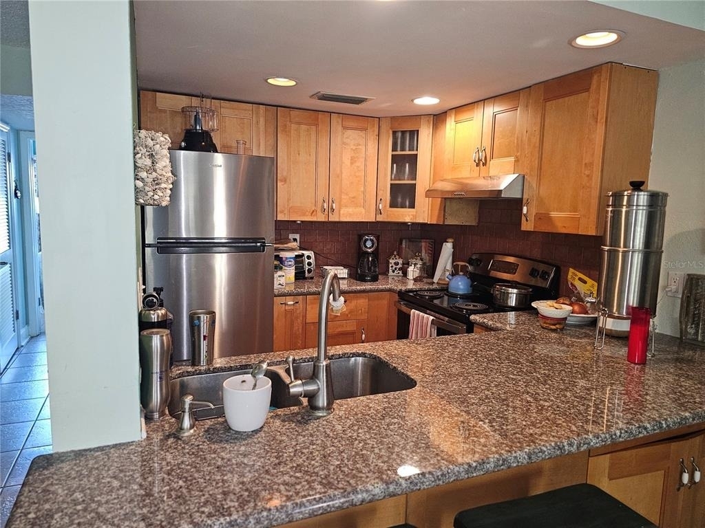 2525 W Bay Drive - Photo 11