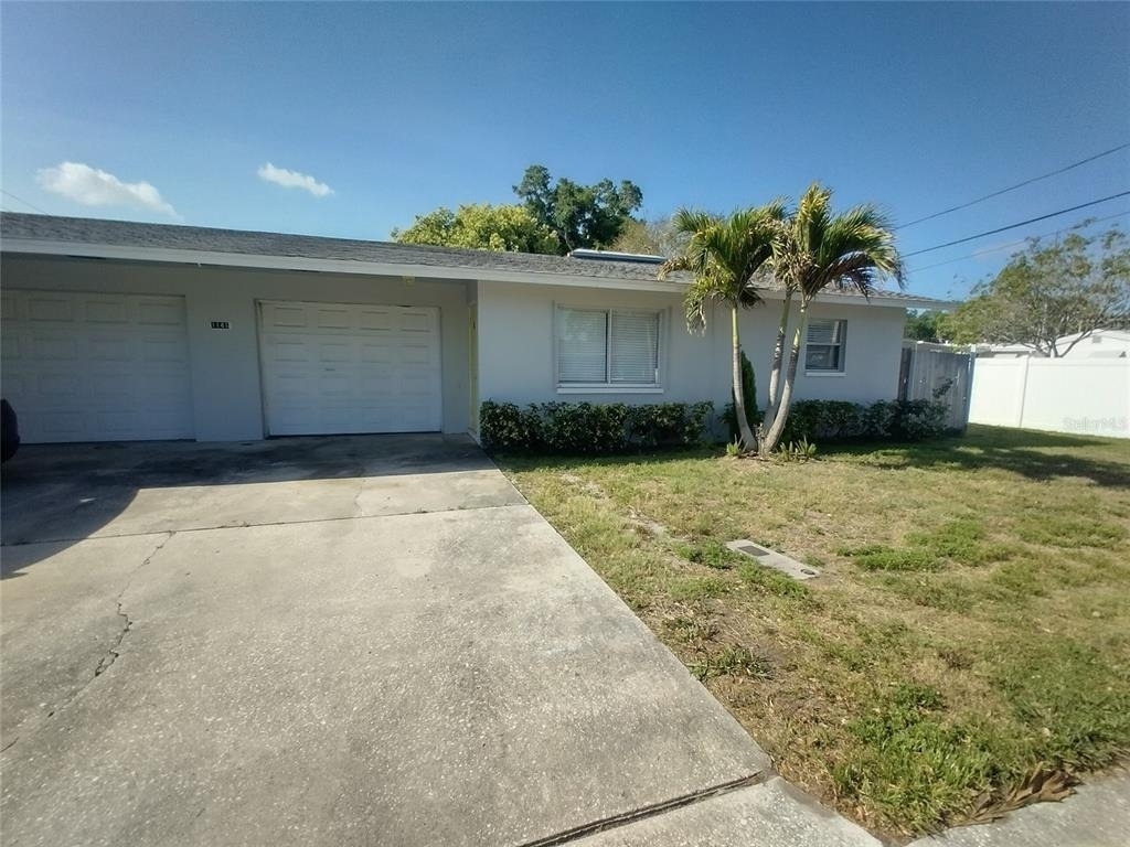 1388 Robin Hood Lane - Photo 1