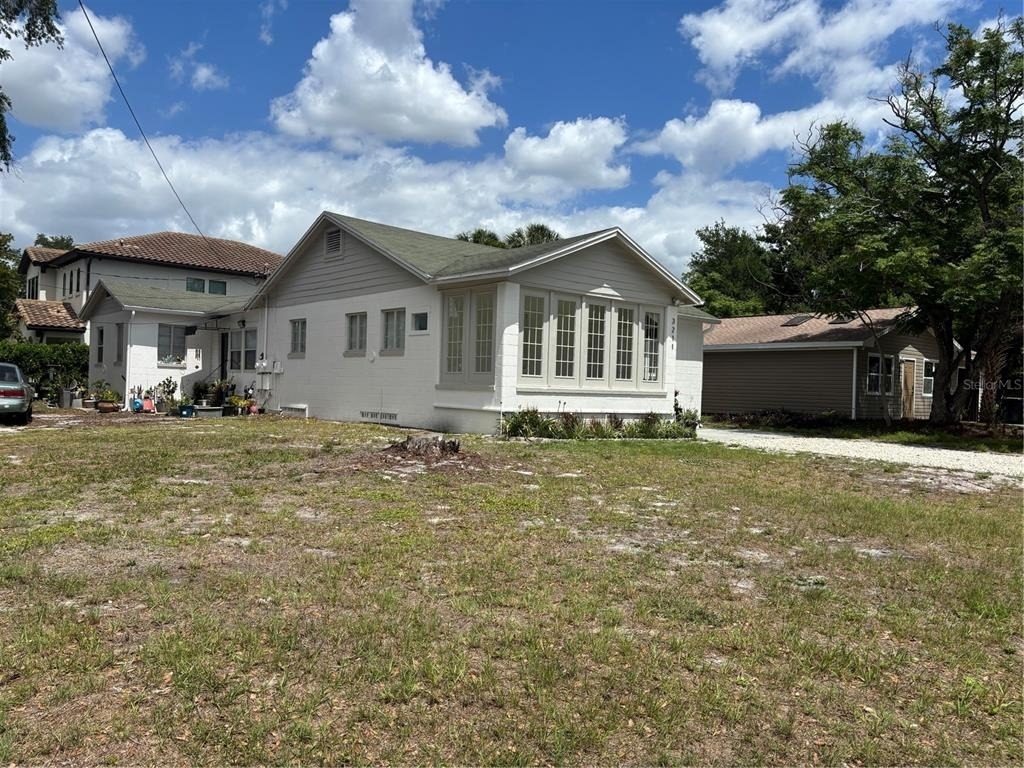 3211 W North A Street - Photo 1