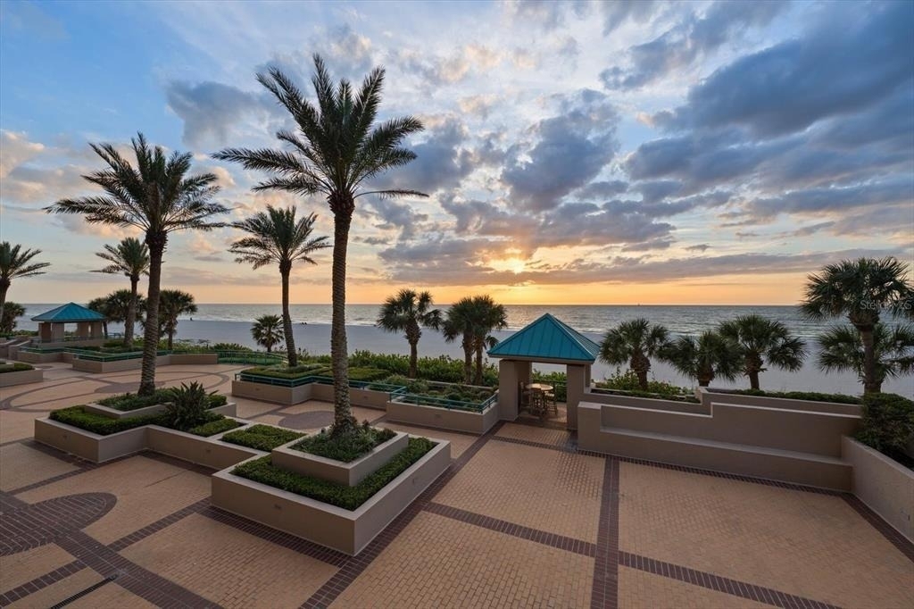 1560 Gulf Boulevard - Photo 40