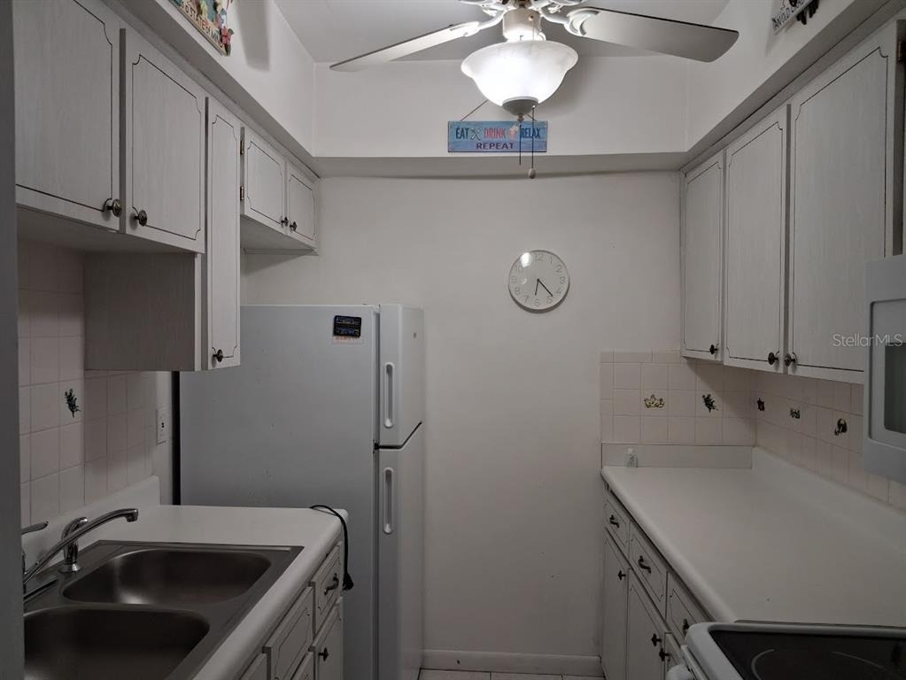 4744 Azalea Drive - Photo 8