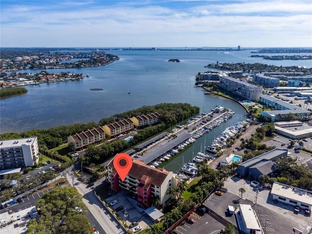 1750 Harbor Place S - Photo 32