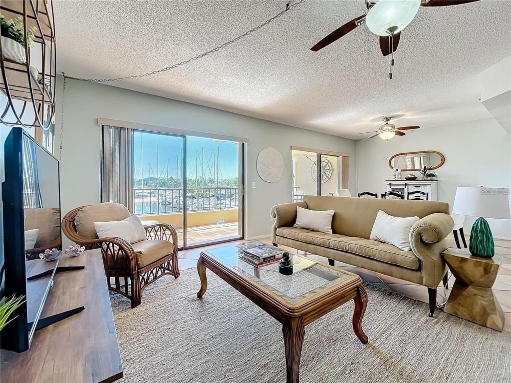 1750 Harbor Place S - Photo 4