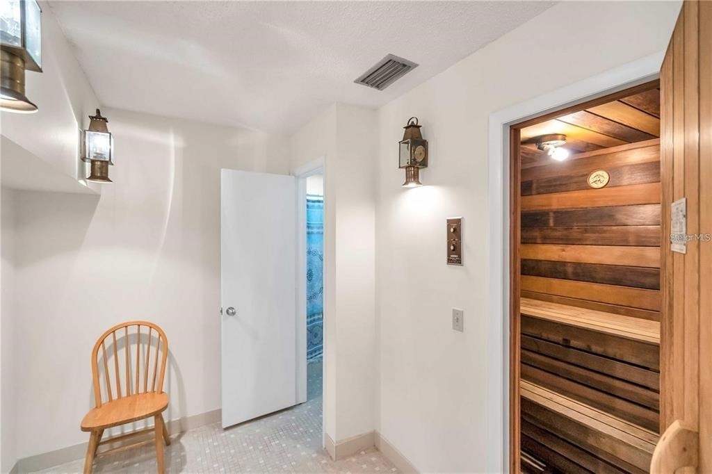 1750 Harbor Place S - Photo 31