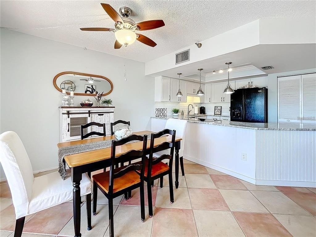 1750 Harbor Place S - Photo 19