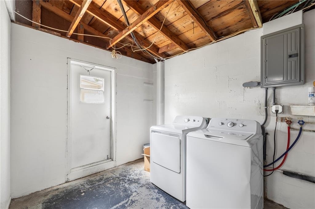 10803 Hyssop Street - Photo 15