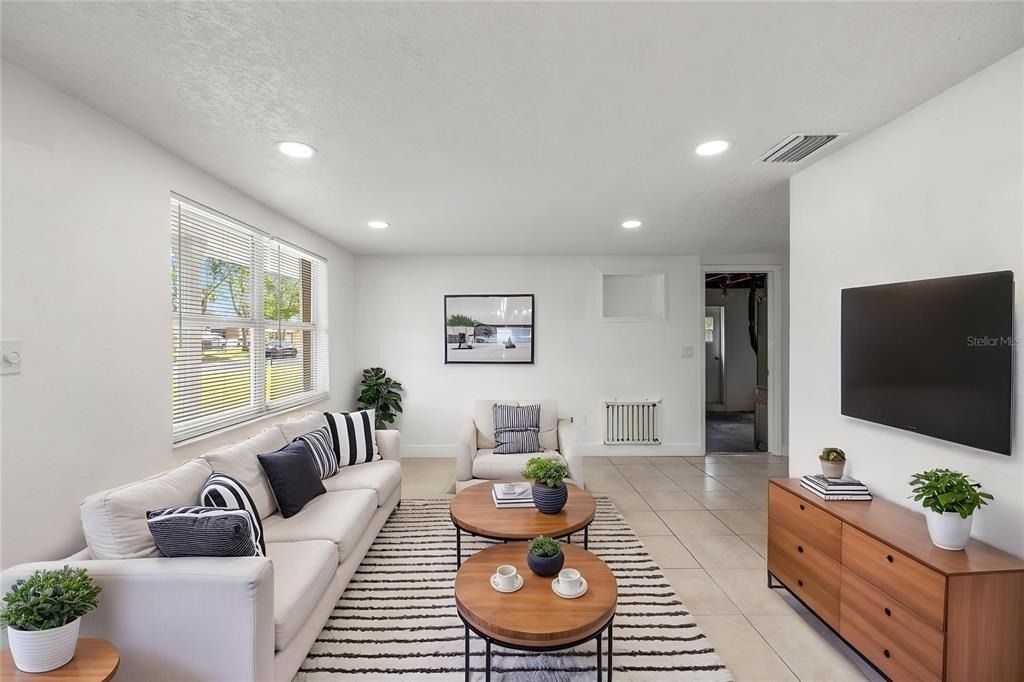 10803 Hyssop Street - Photo 6