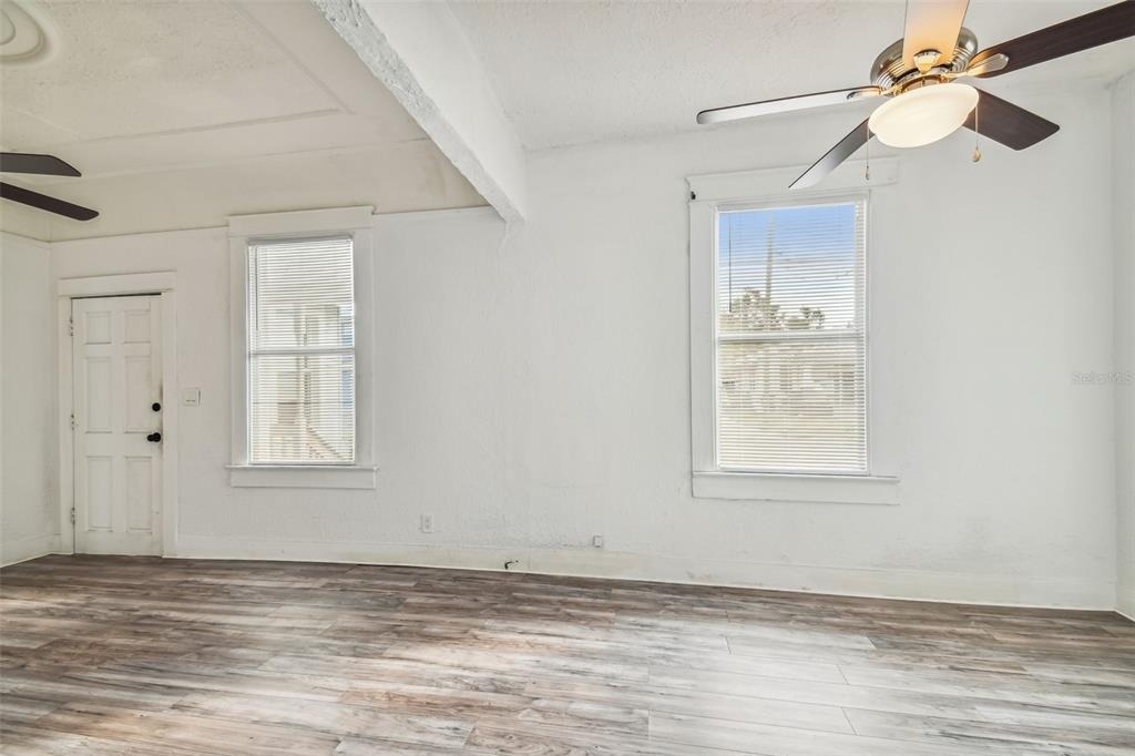 1913 W Lemon Street - Photo 33