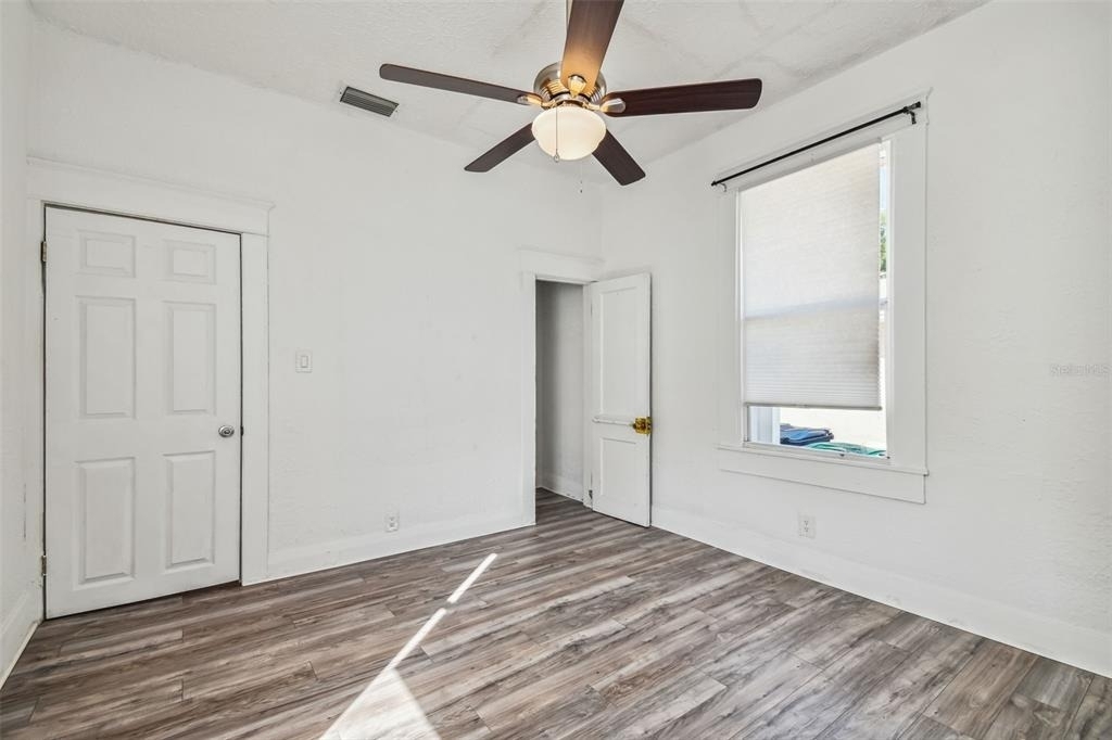 1913 W Lemon Street - Photo 17