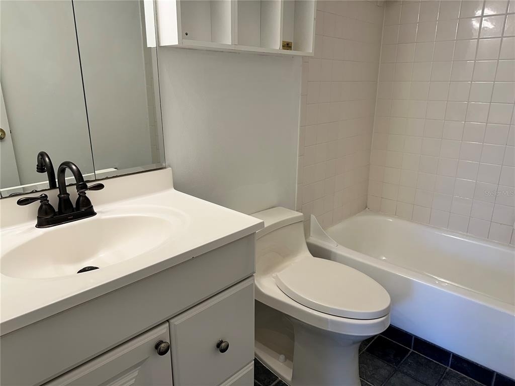 946 Lake Destiny Road - Photo 11