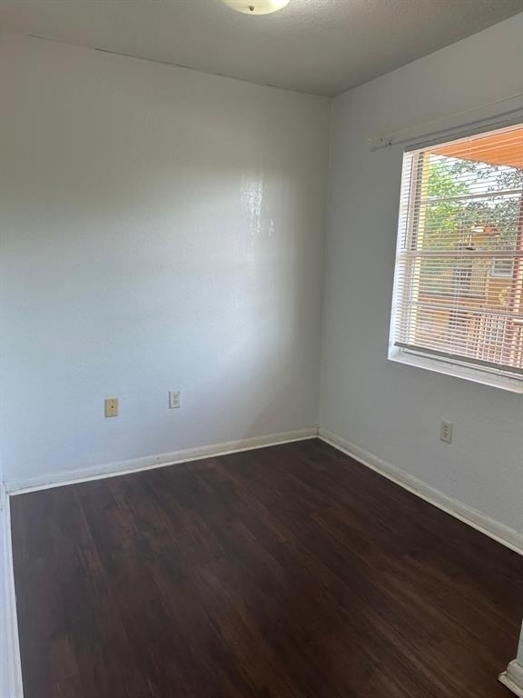747 Wyman Court - Photo 2