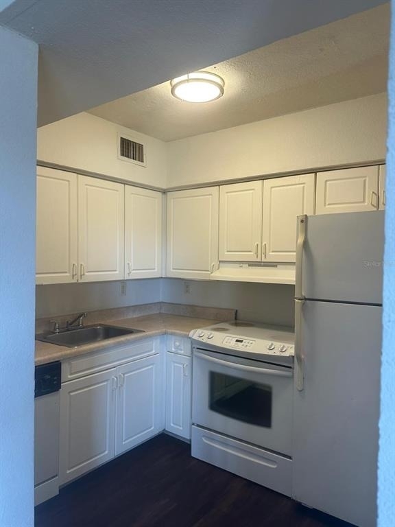 747 Wyman Court - Photo 3