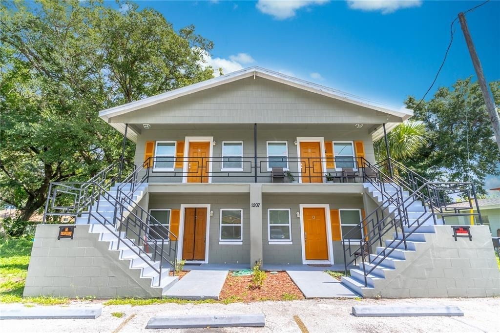 1207 W Cypress Street - Photo 0