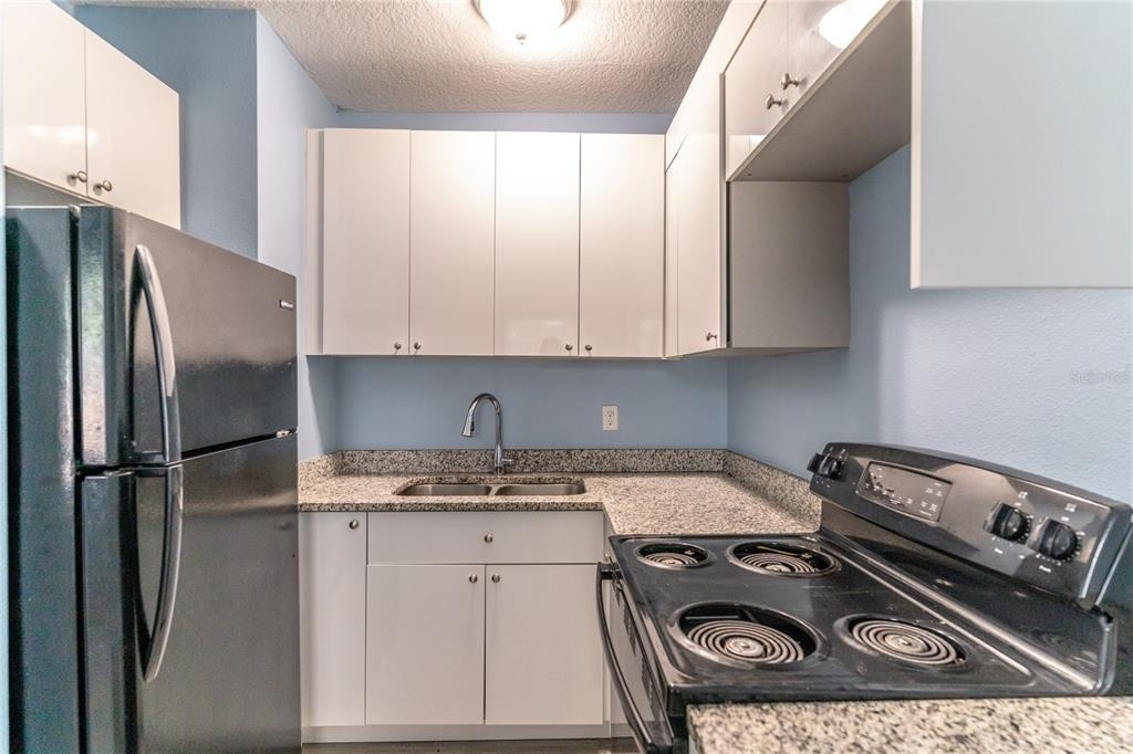 1207 W Cypress Street - Photo 7