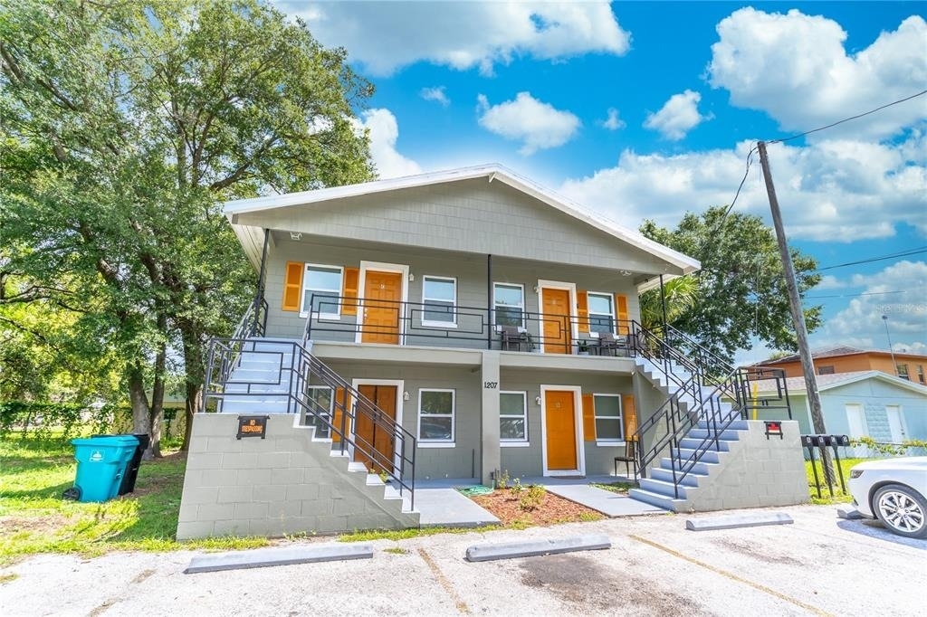 1207 W Cypress Street - Photo 1