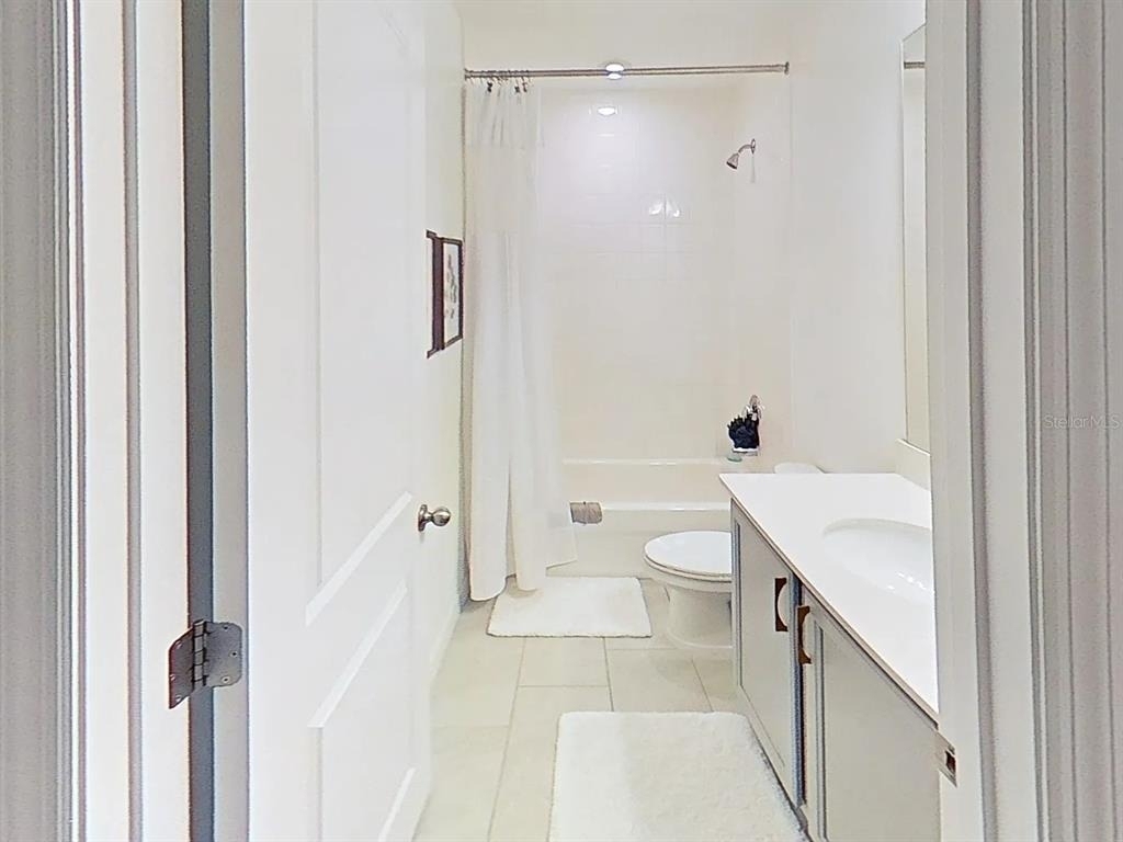 2138 Derwent Drive - Photo 2