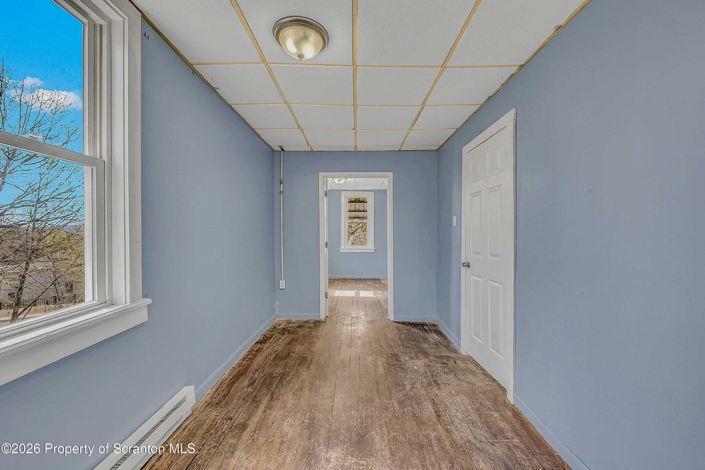 1019 S Webster Avenue - Photo 8