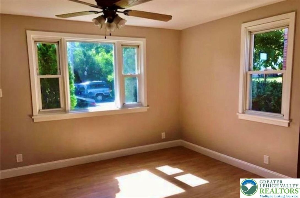 121 E Union Street - Photo 1