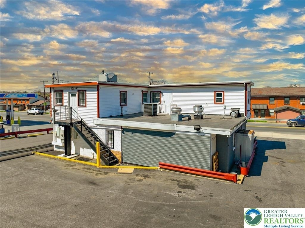 1130 Pembroke Road - Photo 29