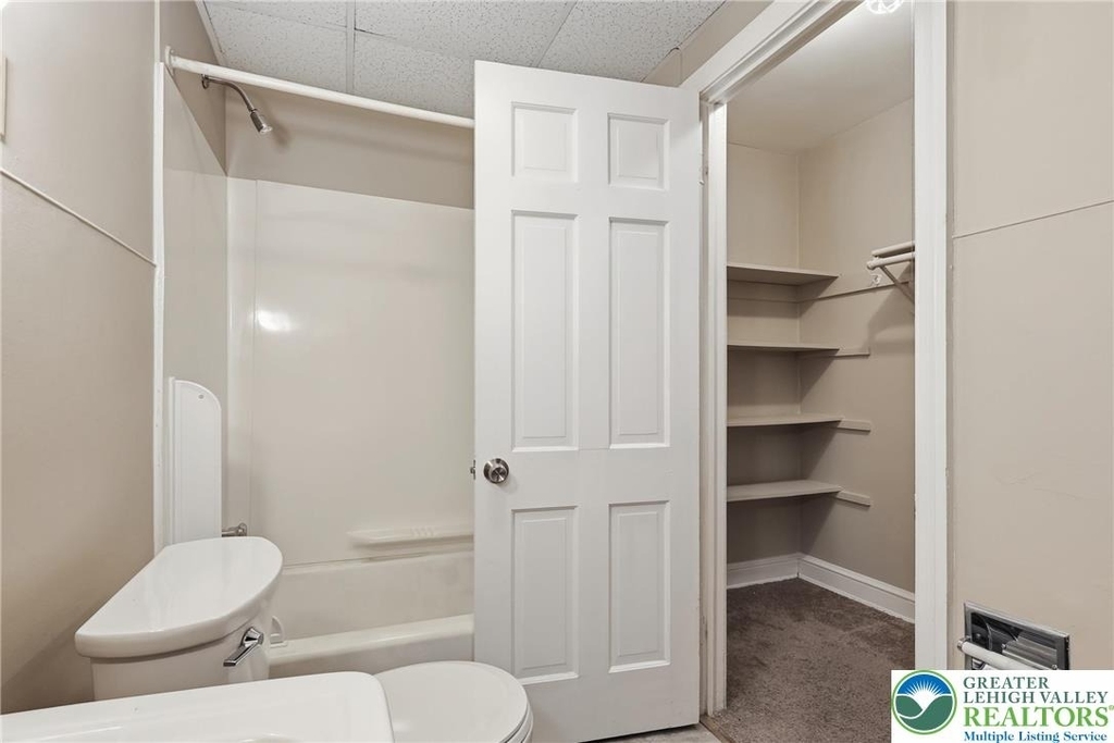 79 W Market Street - Photo 23