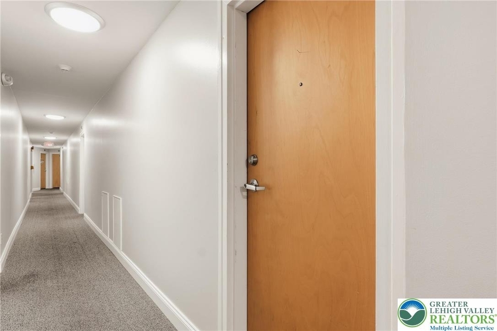 79 W Market Street - Photo 3