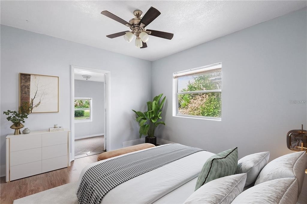 811 W Amelia Avenue - Photo 8