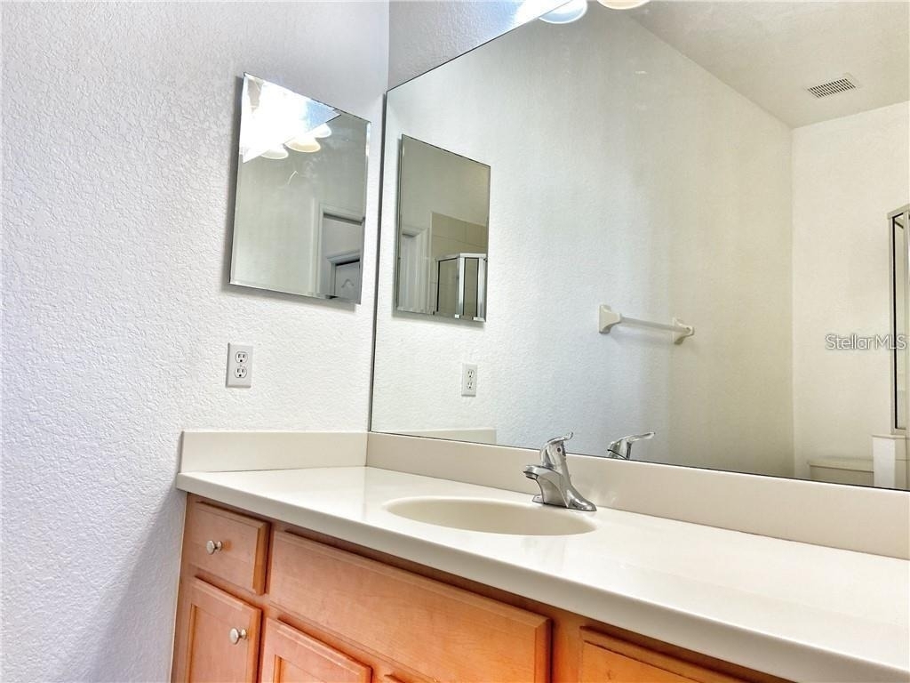 915 Fairwaycove Lane - Photo 16