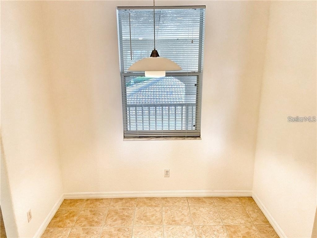 915 Fairwaycove Lane - Photo 6