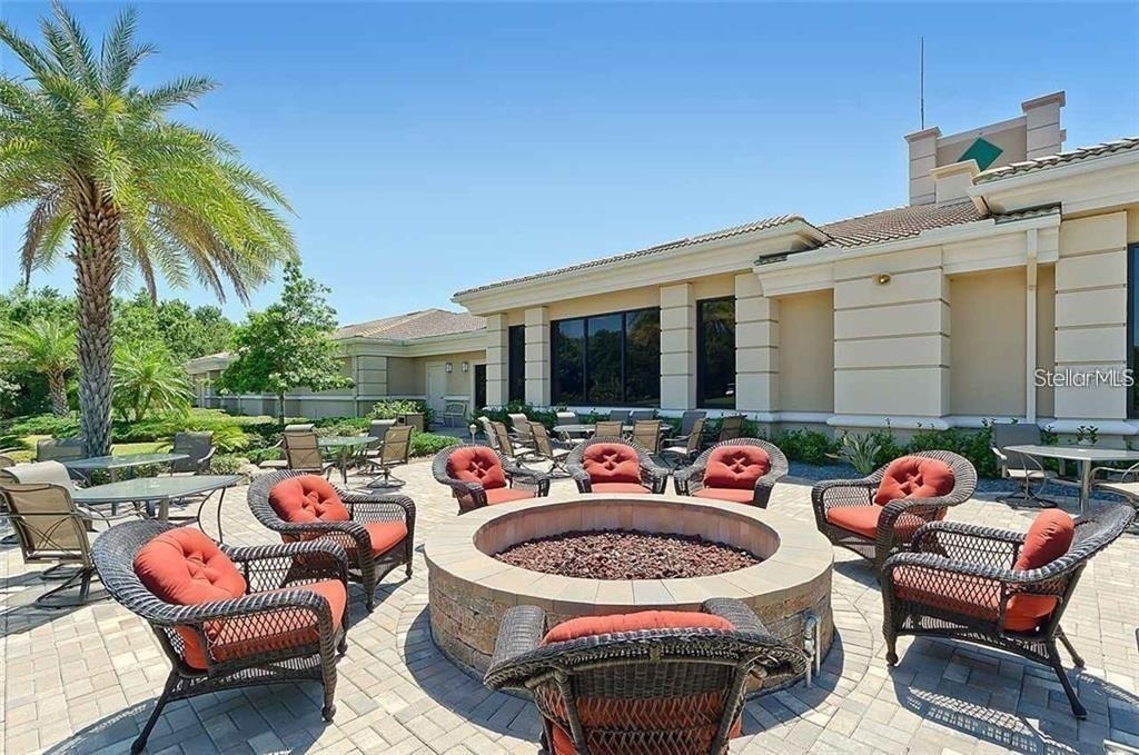 915 Fairwaycove Lane - Photo 35