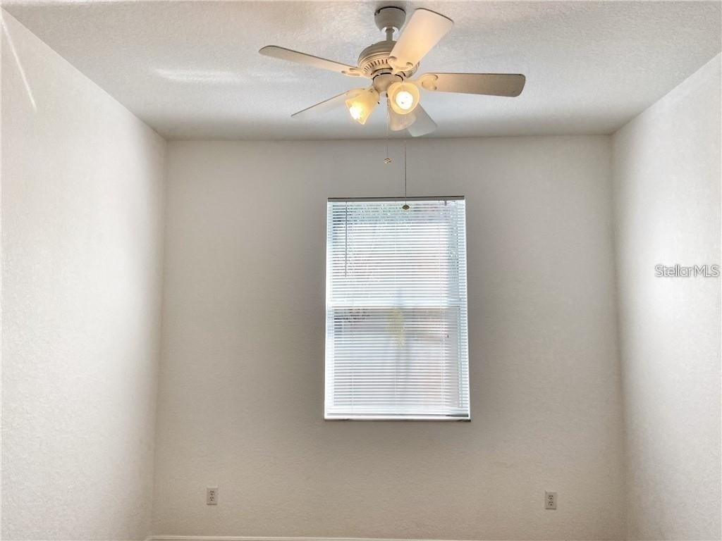915 Fairwaycove Lane - Photo 13