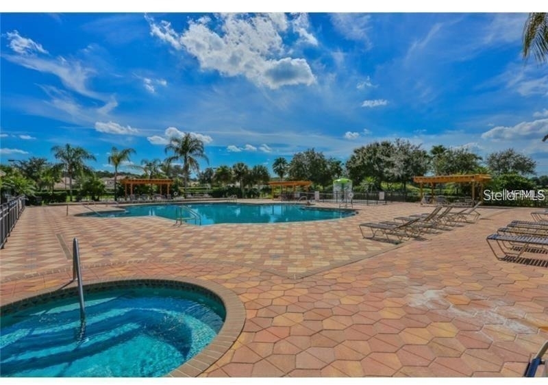 915 Fairwaycove Lane - Photo 29
