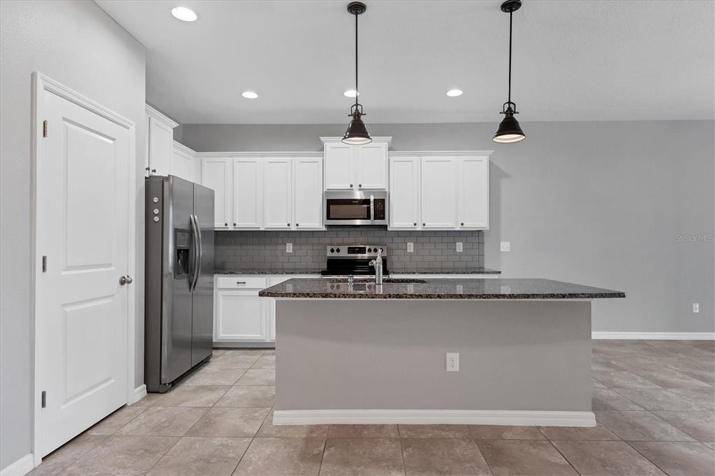8657 Palmer Park Circle - Photo 16