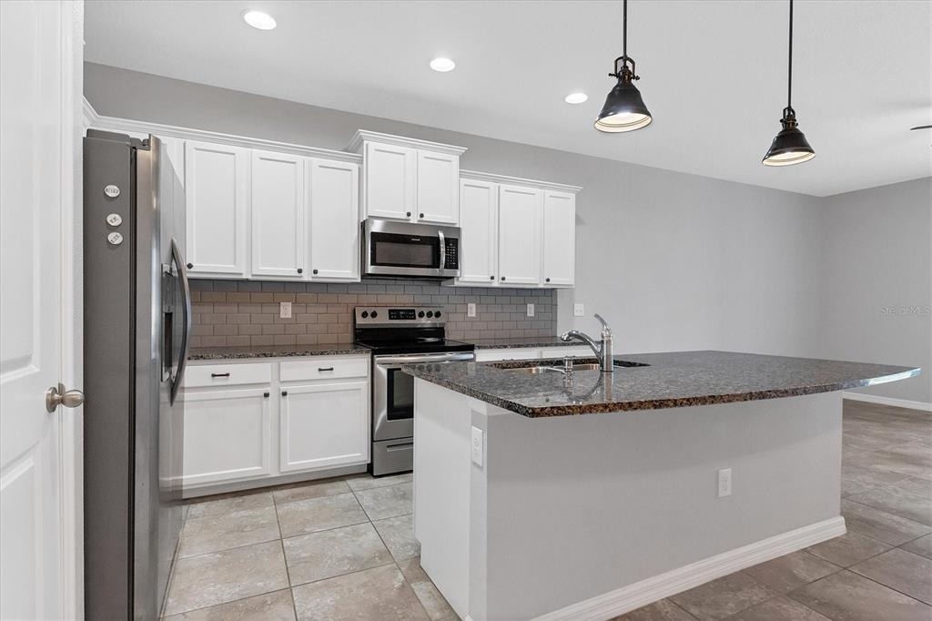 8657 Palmer Park Circle - Photo 17
