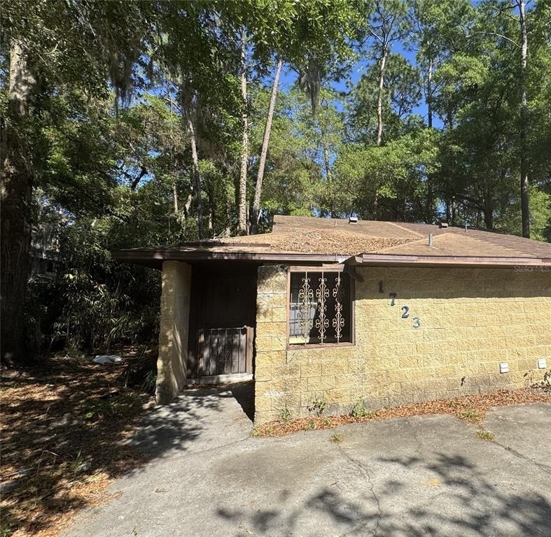 1723 Sw 68th Terrace - Photo 0
