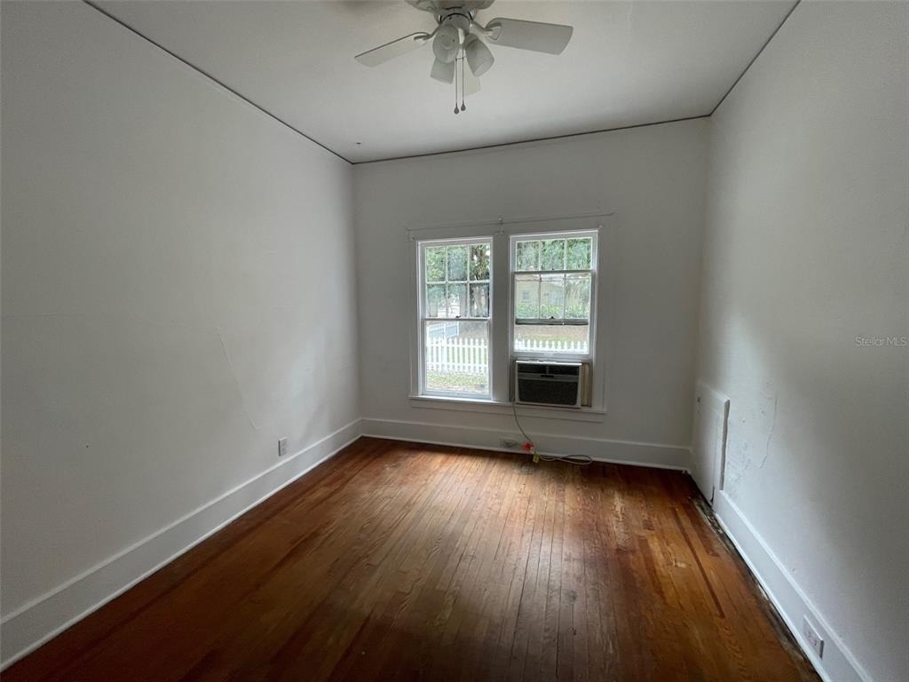2635 W University Avenue - Photo 7