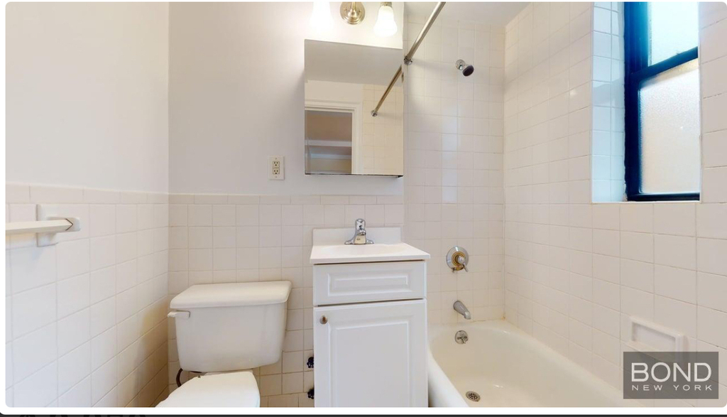 West 101st   Street - Photo 3