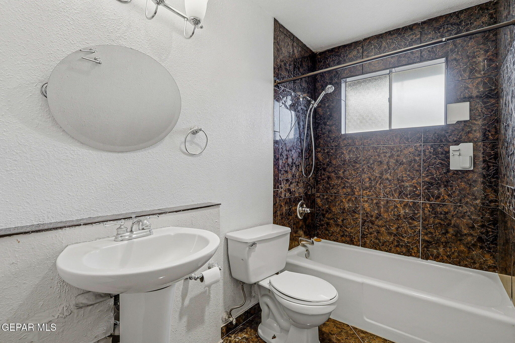 6613 Escondido Drive - Photo 13