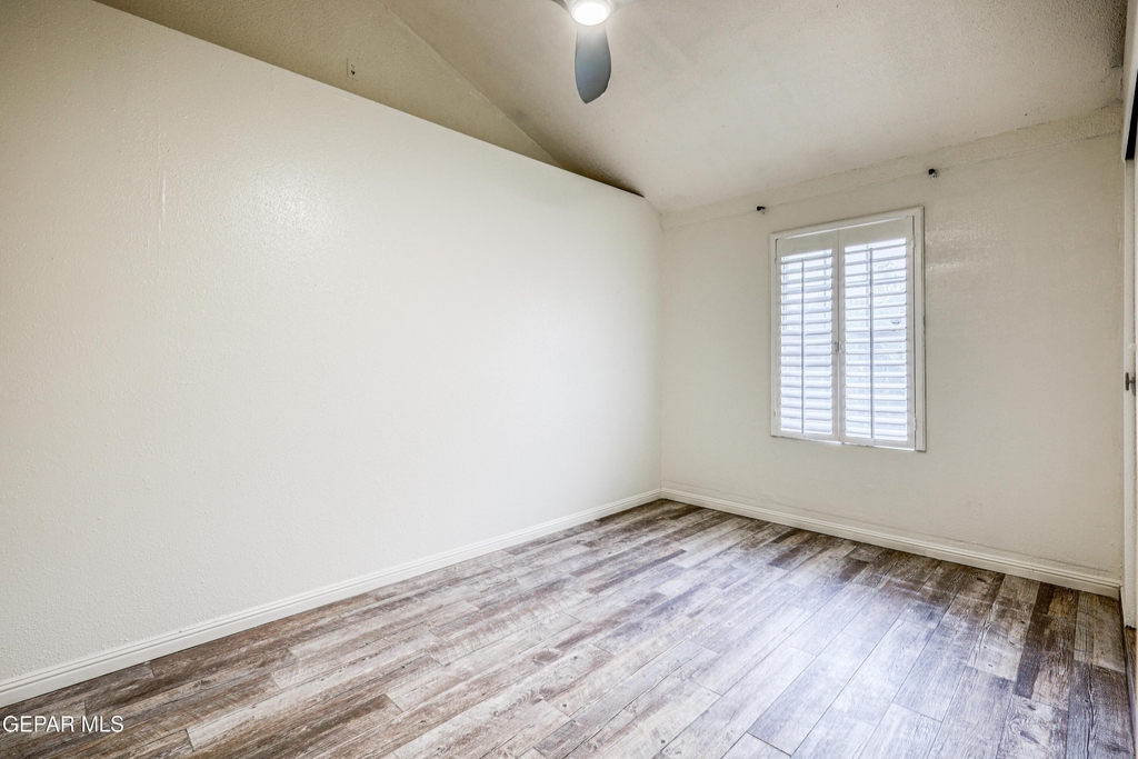 5733 Saplinas Road - Photo 25