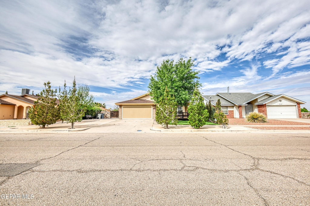 5733 Saplinas Road - Photo 2