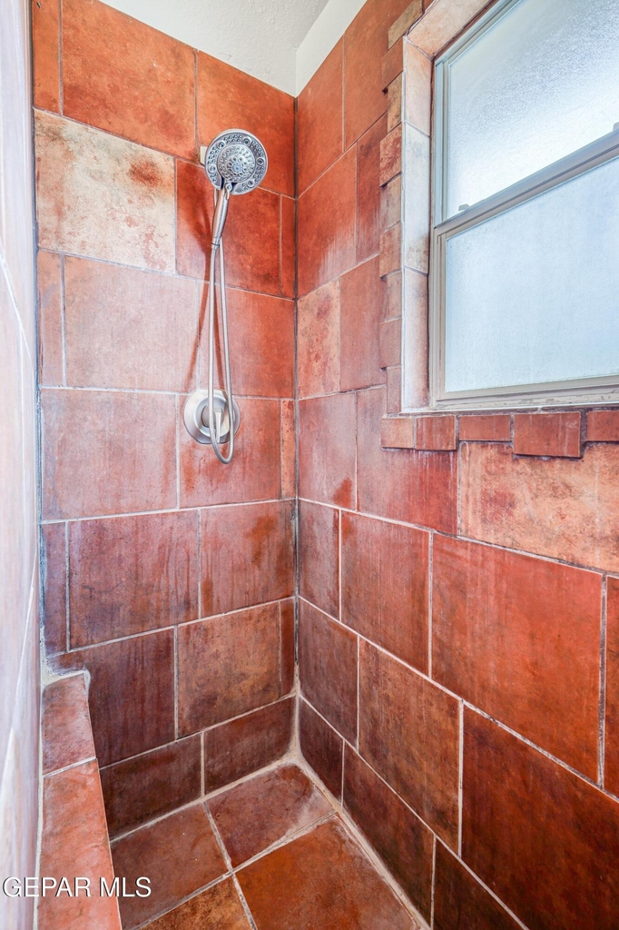 5733 Saplinas Road - Photo 31