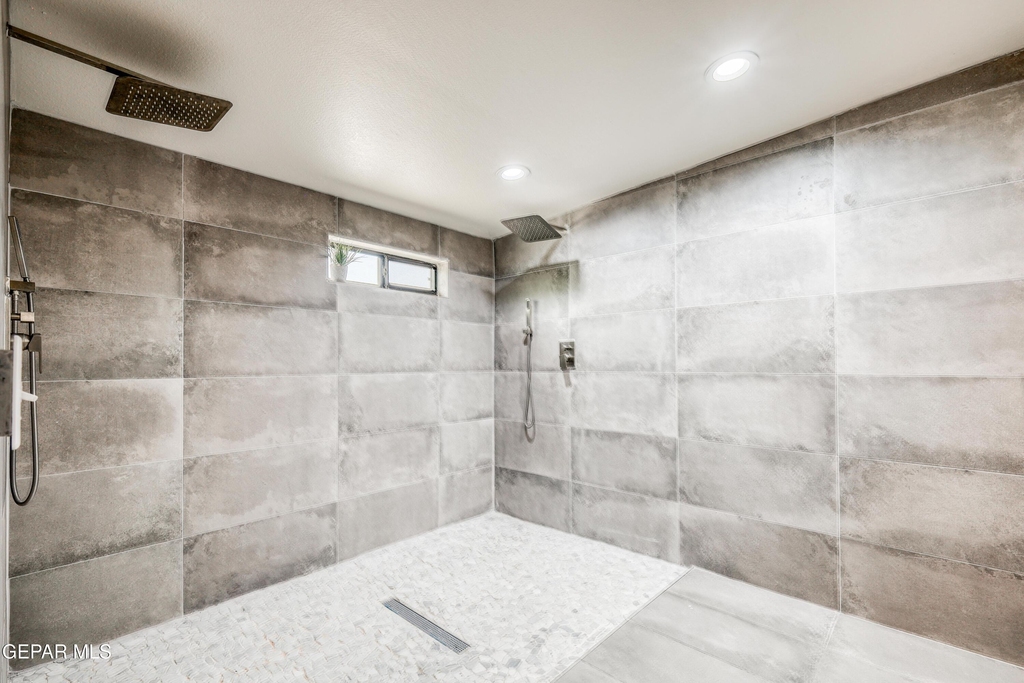 5733 Saplinas Road - Photo 43