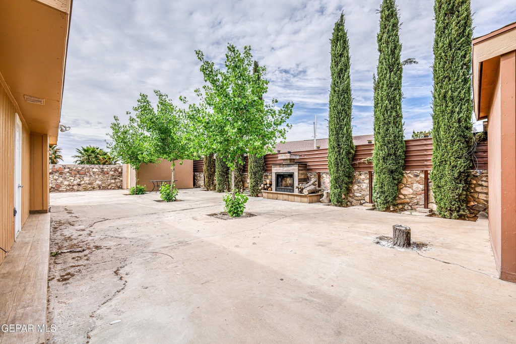 5733 Saplinas Road - Photo 53