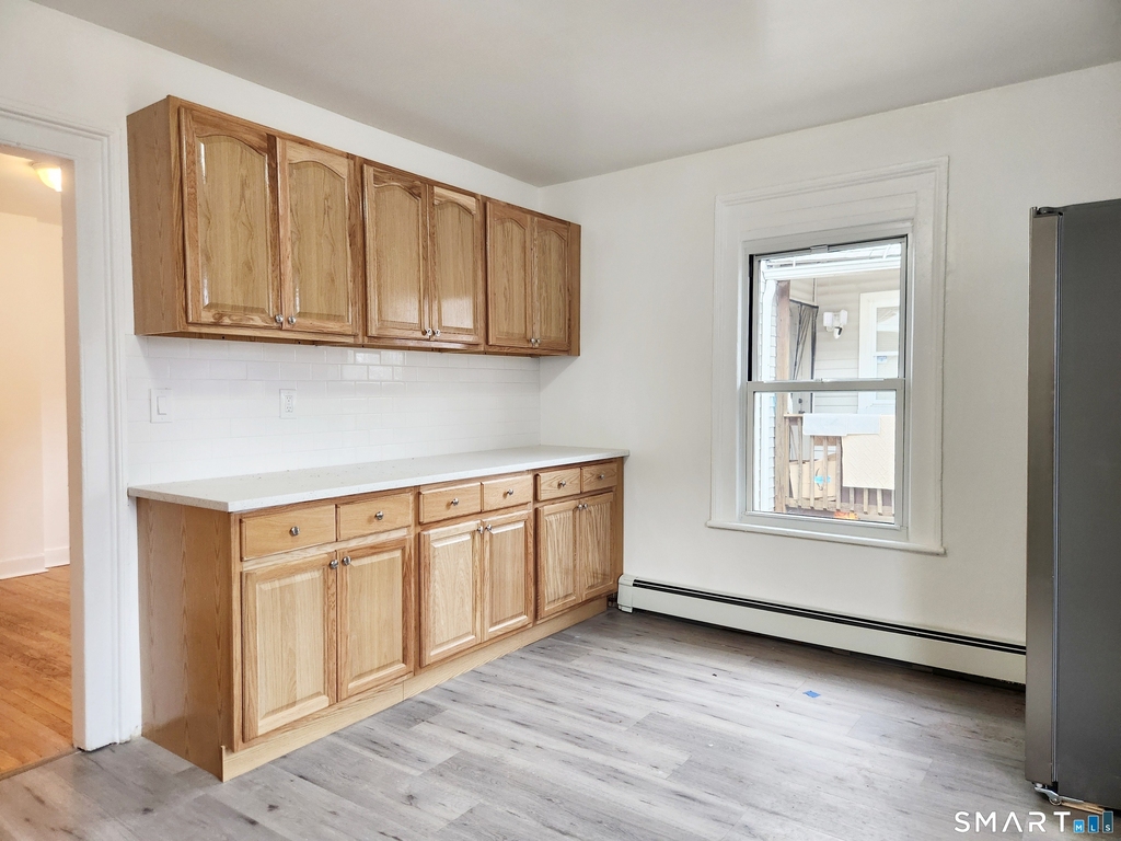 202 Harral Avenue - Photo 3