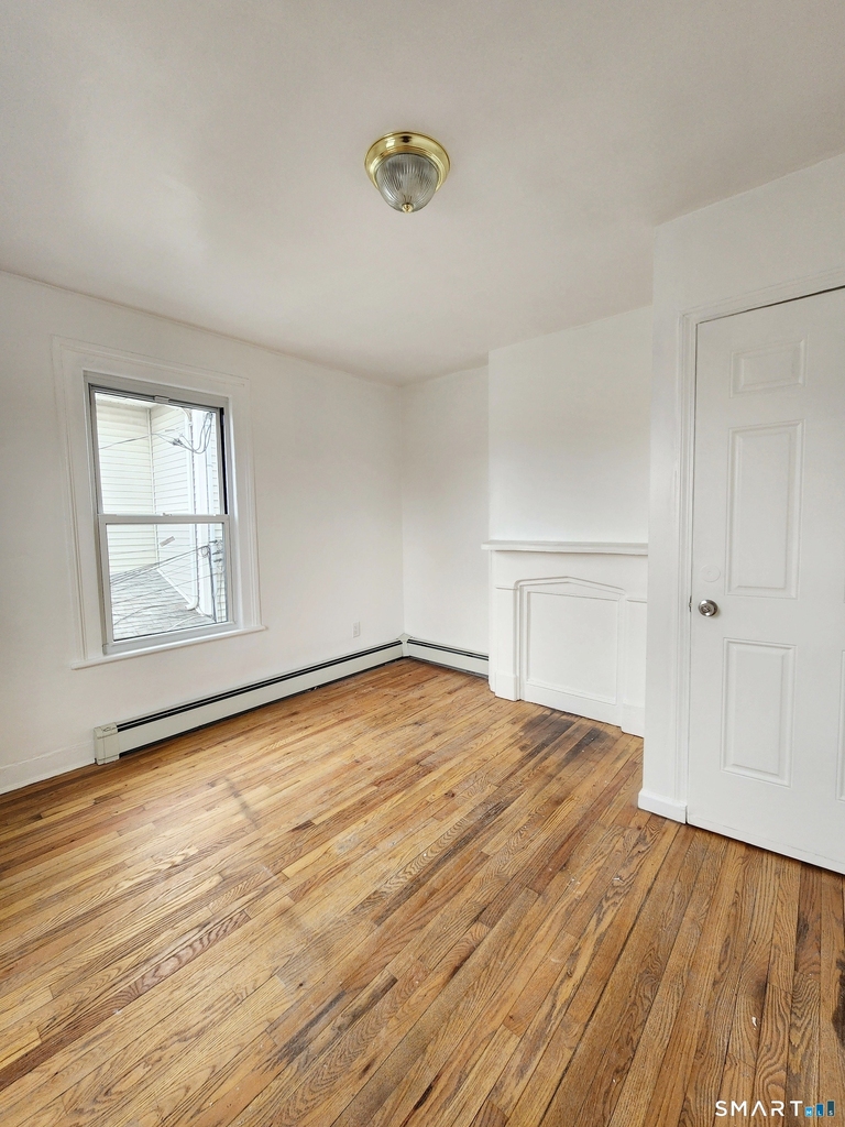 202 Harral Avenue - Photo 1
