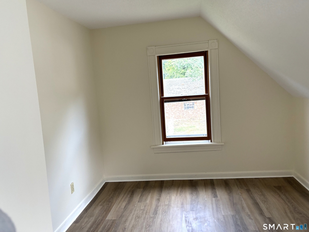 1310 Stanley Street - Photo 14