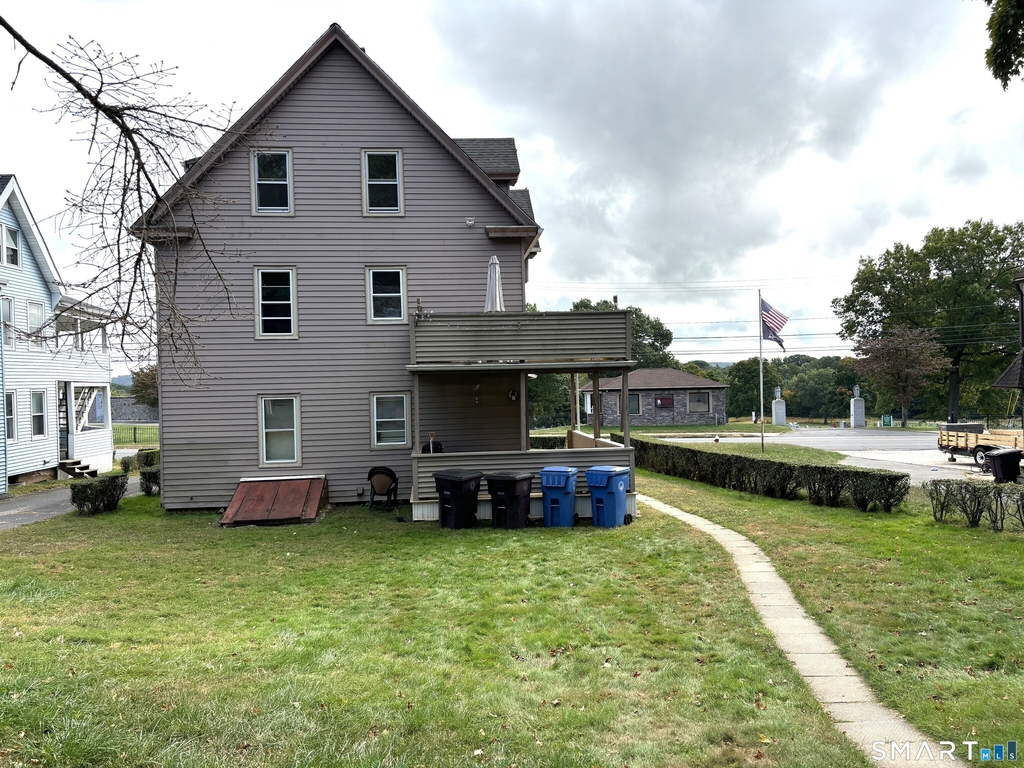 1310 Stanley Street - Photo 1